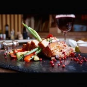 Wacholder-schwarzer Pfeffer (aromatisiertes Olivenöl)