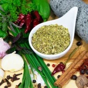 Lorbeerblatt, geschrotet